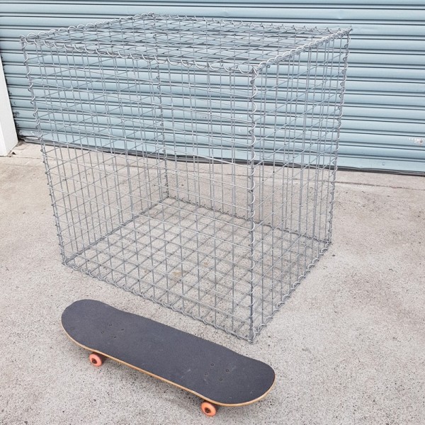 978mm L x 750mm W x 978mm H, 75x75mm, AL-TEN