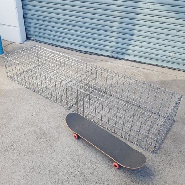 1950mm L x 528mm W x 300mm H, 75x75mm, AL-TEN