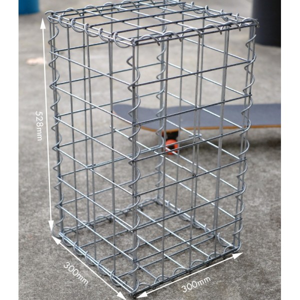 300mm L x 300mm W x 528mm H, 75x75mm, AL-TEN