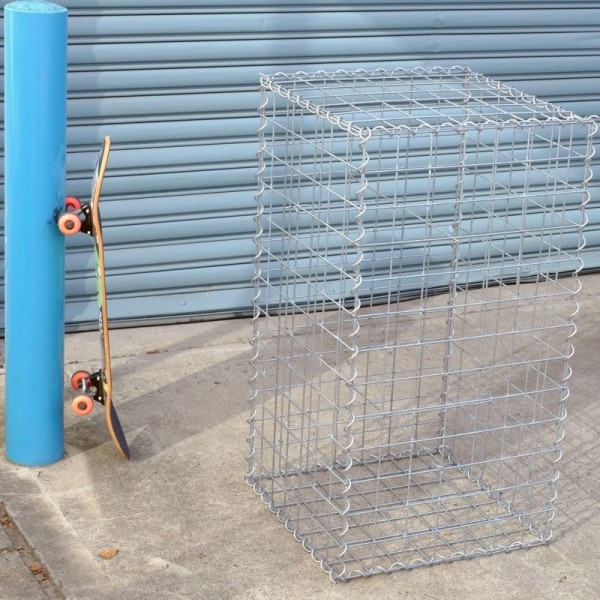 528mm L x 528mm W x 978mm H, 75x75mm, AL-TEN