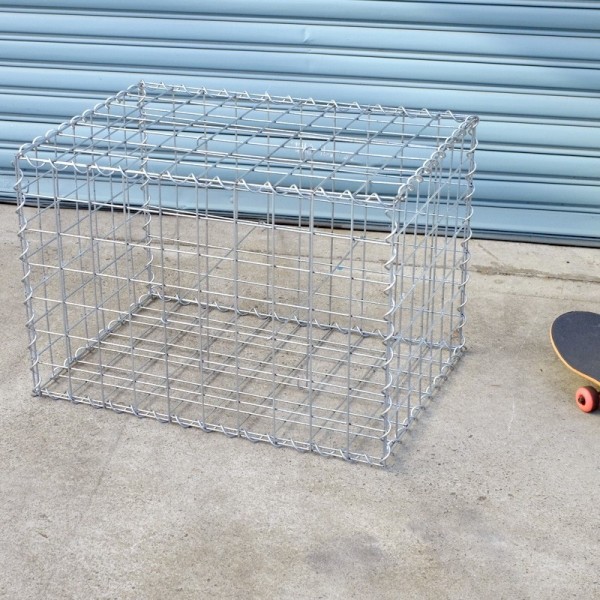 750mm L x 528mm W x 528mm H, 75x75mm, AL-TEN